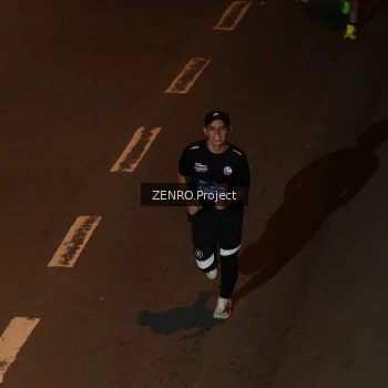 Runner Photo 3947035