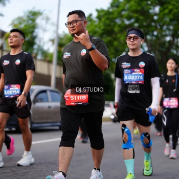 Runner Photo 3947143