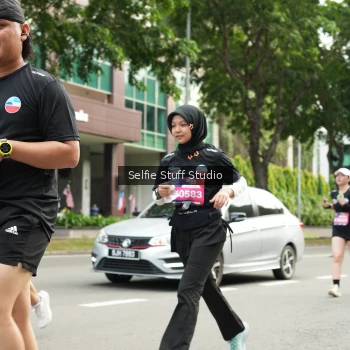 Runner Photo 3947309