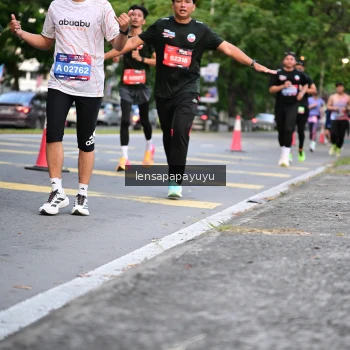 Runner Photo 3947577