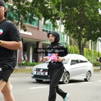 Runner Photo 3947580
