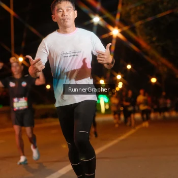 Runner Photo 3947582