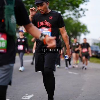 Runner Photo 3947595