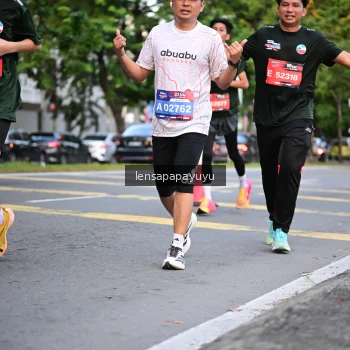 Runner Photo 3947612