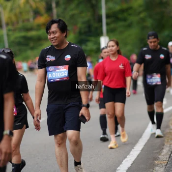 Runner Photo 3947671
