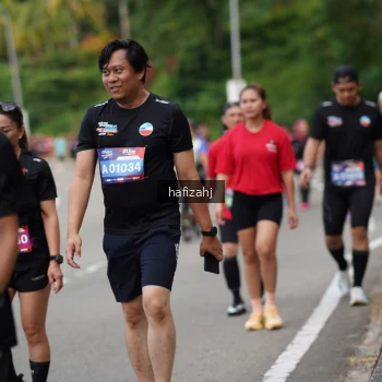Runner Photo 3947677