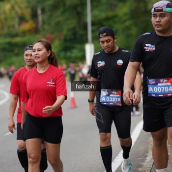 Runner Photo 3947685