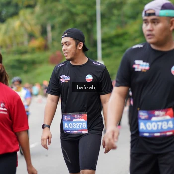 Runner Photo 3947693