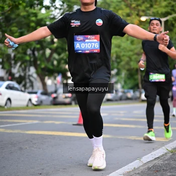 Runner Photo 3947730