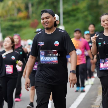 Runner Photo 3947744