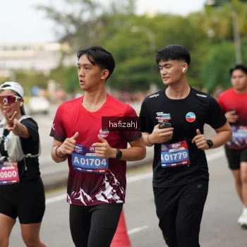Runner Photo 3947786