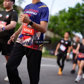 Runner Photo 3947797