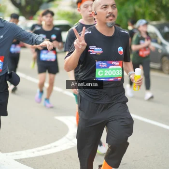 Runner Photo 3947892