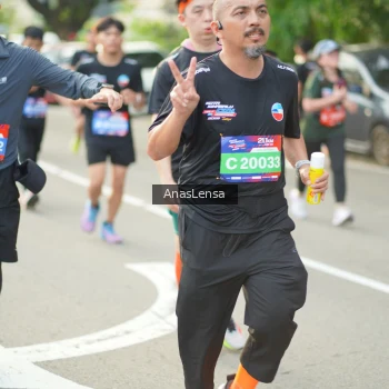 Runner Photo 3947909
