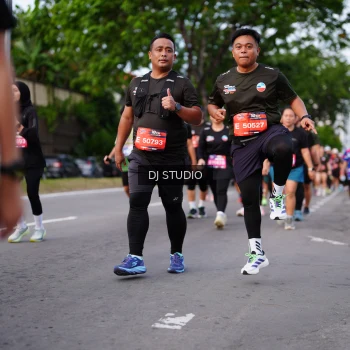 Runner Photo 3947960