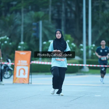 Runner Photo 3947981