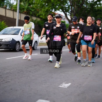 Runner Photo 3948023