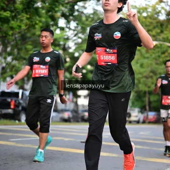 Runner Photo 3948079