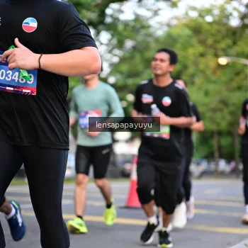 Runner Photo 3948275