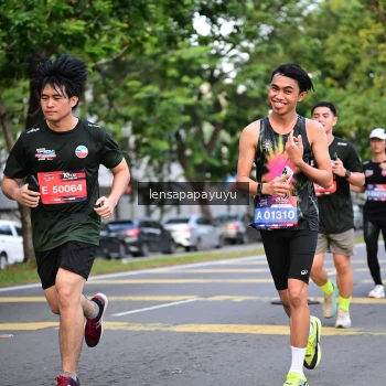 Runner Photo 3948512
