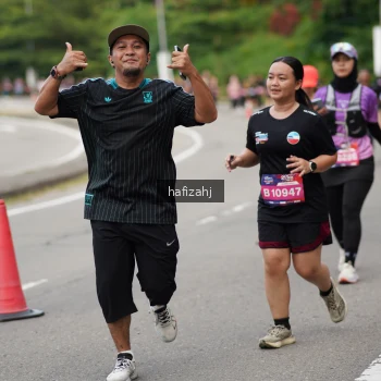 Runner Photo 3948563