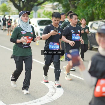 Runner Photo 3948564