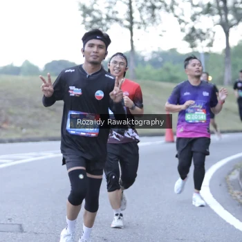 Runner Photo 3948654