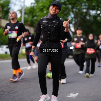 Runner Photo 3948674