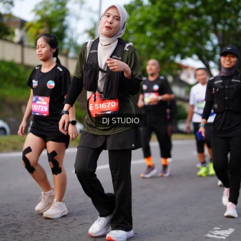 Runner Photo 3948679