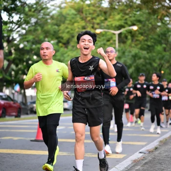 Runner Photo 3948715