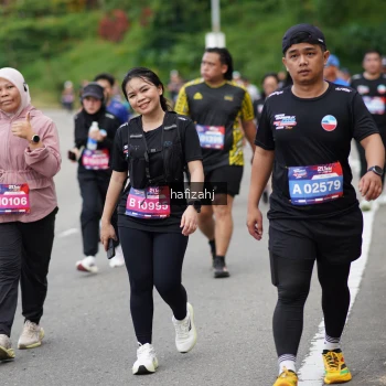 Runner Photo 3948771
