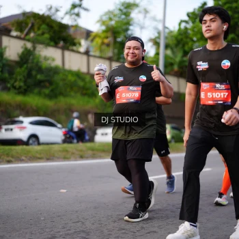Runner Photo 3948866