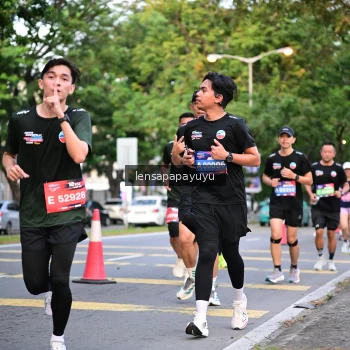 Runner Photo 3948893