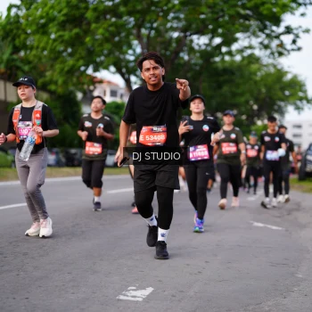 Runner Photo 3948915