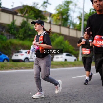 Runner Photo 3948971
