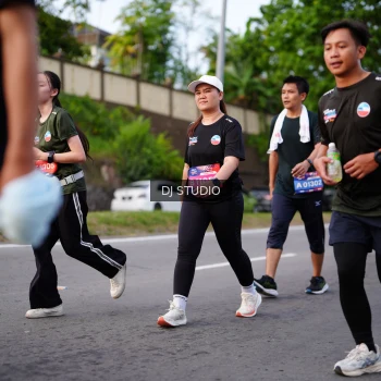 Runner Photo 3949066