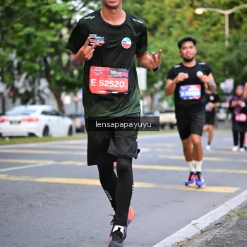 Runner Photo 3949387