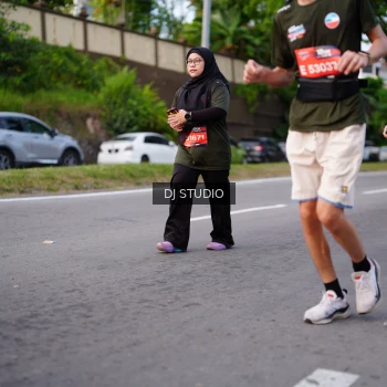 Runner Photo 3949459