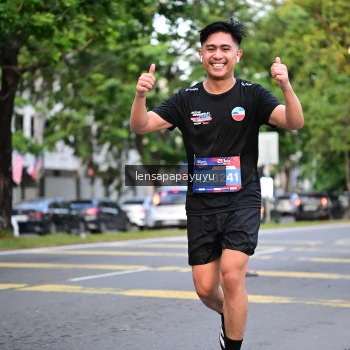 Runner Photo 3949514