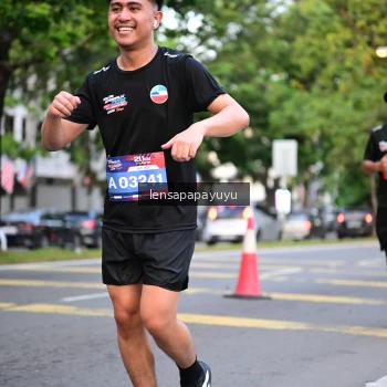 Runner Photo 3949544