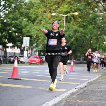 Runner Photo 3949618