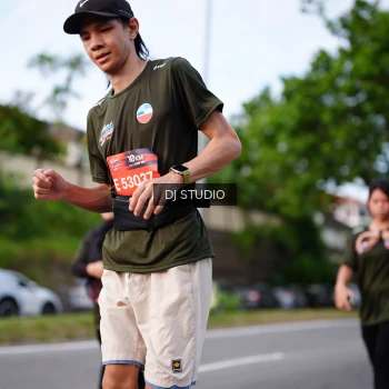 Runner Photo 3949672