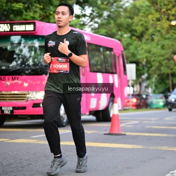 Runner Photo 3949693