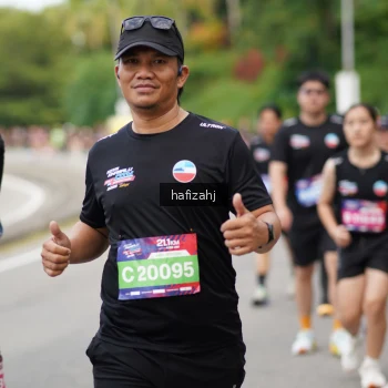 Runner Photo 3949716