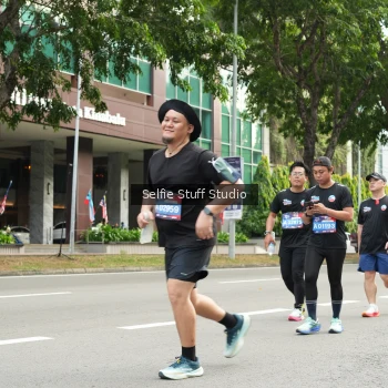 Runner Photo 3949986