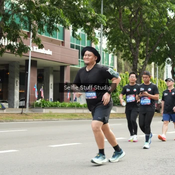 Runner Photo 3949995