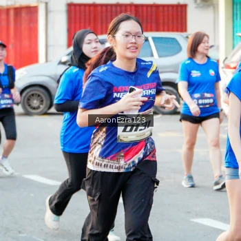 Runner Photo 3950025