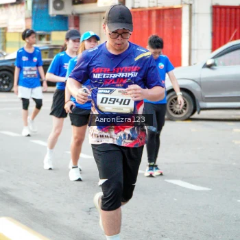 Runner Photo 3950049