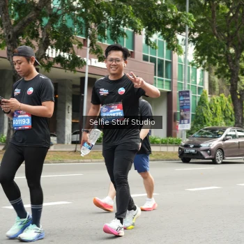 Runner Photo 3950413