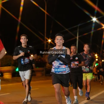 Runner Photo 3950495